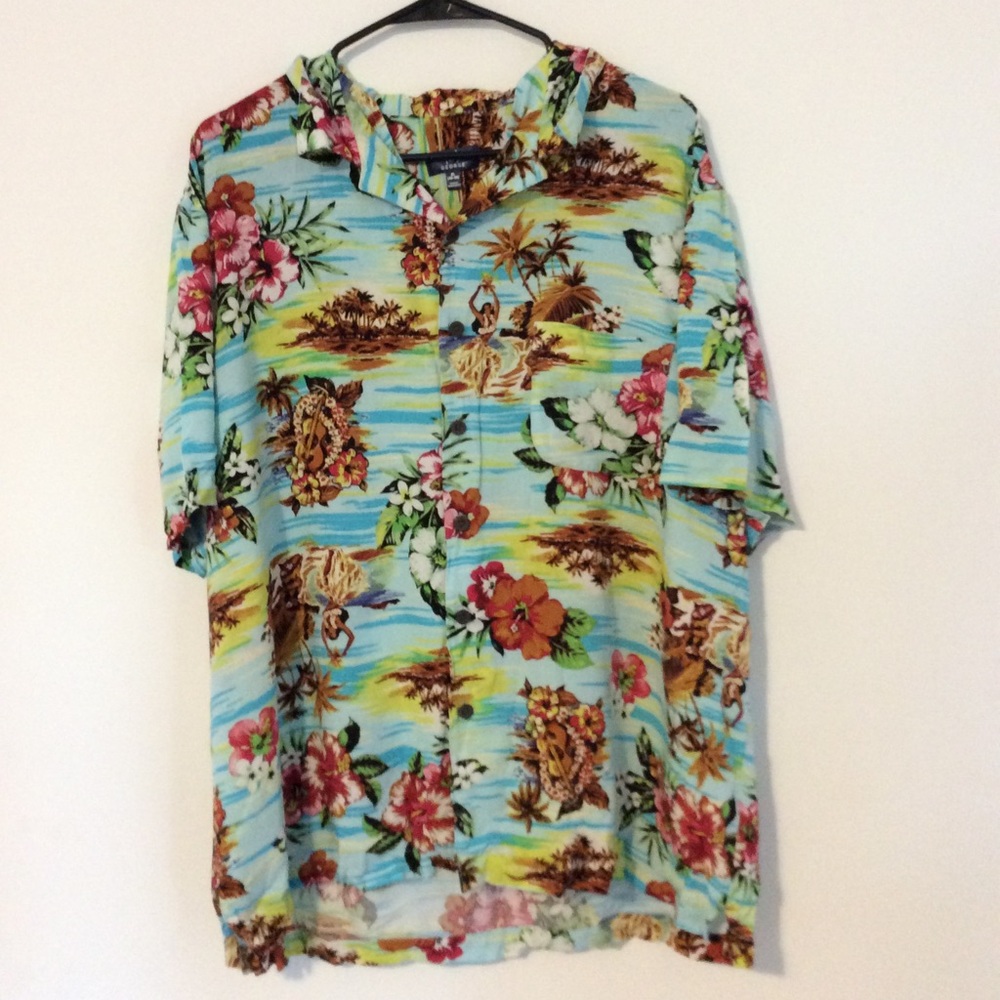 Button up colorful Hawaiian  tutor down shirt
